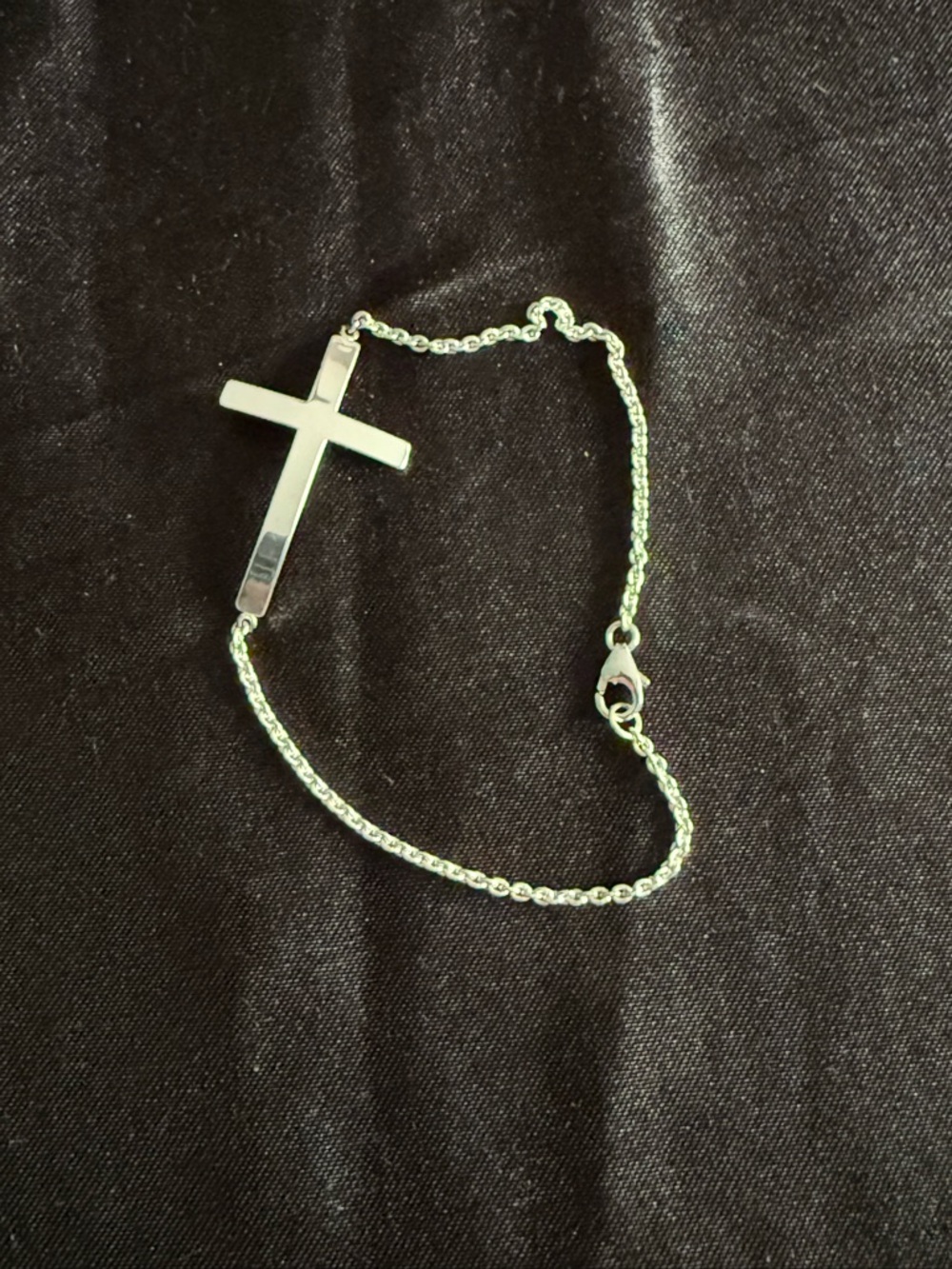 Silver Cross Sideways bracelet- Silver